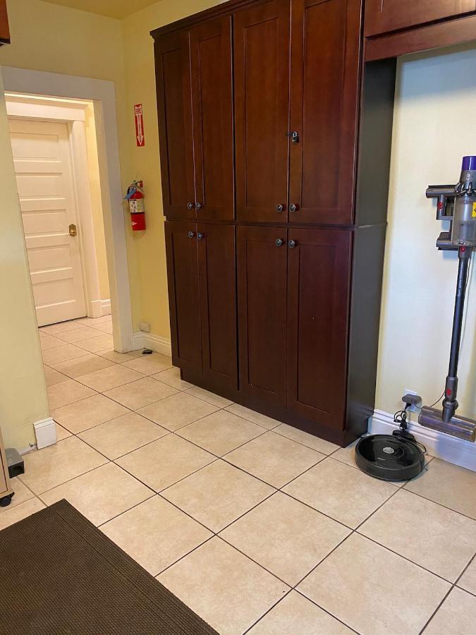Private Large La Bedroom W Private Half-Bathroom - Ac - Wifi - Private Fridge Near Usc - Exposition Park - Usc Memorial Coliseum - Banc Of California Stadium - Downtown Los Angeles Dtla - University Of Southern California Usc! Esterno foto