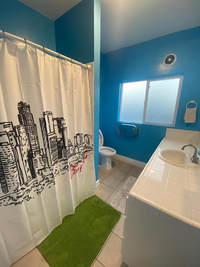 Private Large La Bedroom W Private Half-Bathroom - Ac - Wifi - Private Fridge Near Usc - Exposition Park - Usc Memorial Coliseum - Banc Of California Stadium - Downtown Los Angeles Dtla - University Of Southern California Usc! Esterno foto