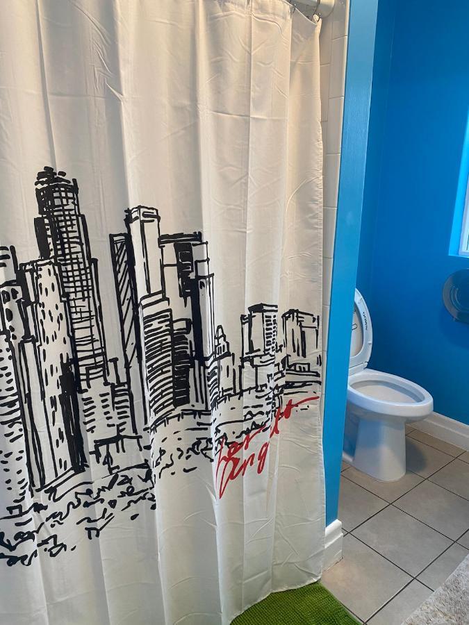 Private Large La Bedroom W Private Half-Bathroom - Ac - Wifi - Private Fridge Near Usc - Exposition Park - Usc Memorial Coliseum - Banc Of California Stadium - Downtown Los Angeles Dtla - University Of Southern California Usc! Esterno foto