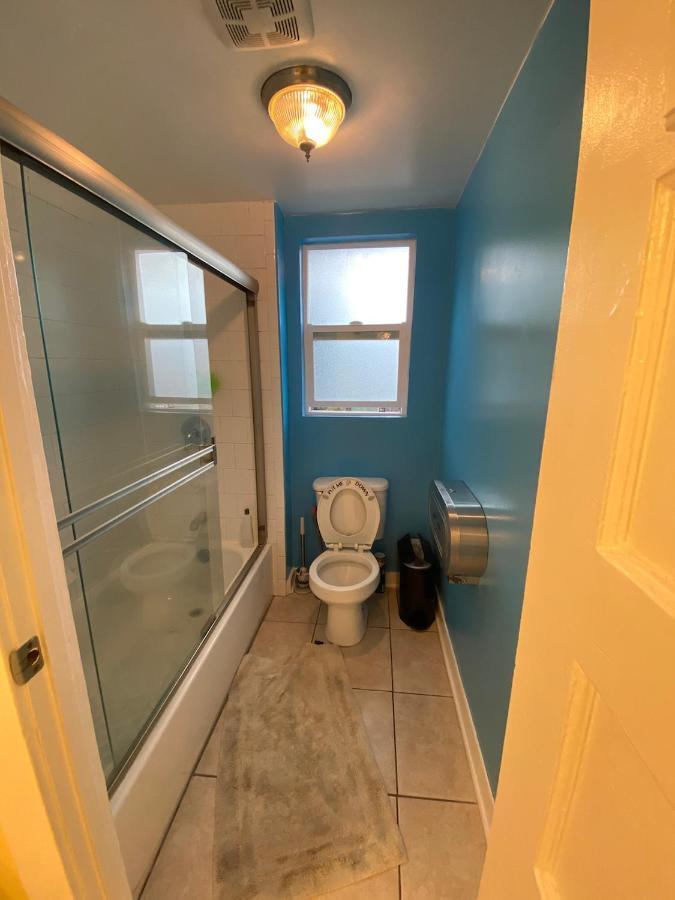 Private Large La Bedroom W Private Half-Bathroom - Ac - Wifi - Private Fridge Near Usc - Exposition Park - Usc Memorial Coliseum - Banc Of California Stadium - Downtown Los Angeles Dtla - University Of Southern California Usc! Esterno foto