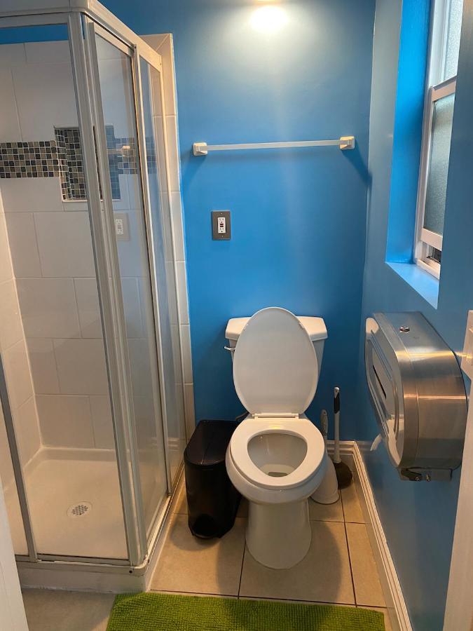Private Large La Bedroom W Private Half-Bathroom - Ac - Wifi - Private Fridge Near Usc - Exposition Park - Usc Memorial Coliseum - Banc Of California Stadium - Downtown Los Angeles Dtla - University Of Southern California Usc! Esterno foto