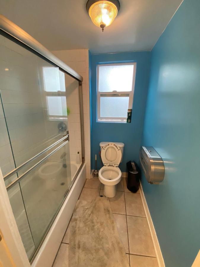 Private Large La Bedroom W Private Half-Bathroom - Ac - Wifi - Private Fridge Near Usc - Exposition Park - Usc Memorial Coliseum - Banc Of California Stadium - Downtown Los Angeles Dtla - University Of Southern California Usc! Esterno foto
